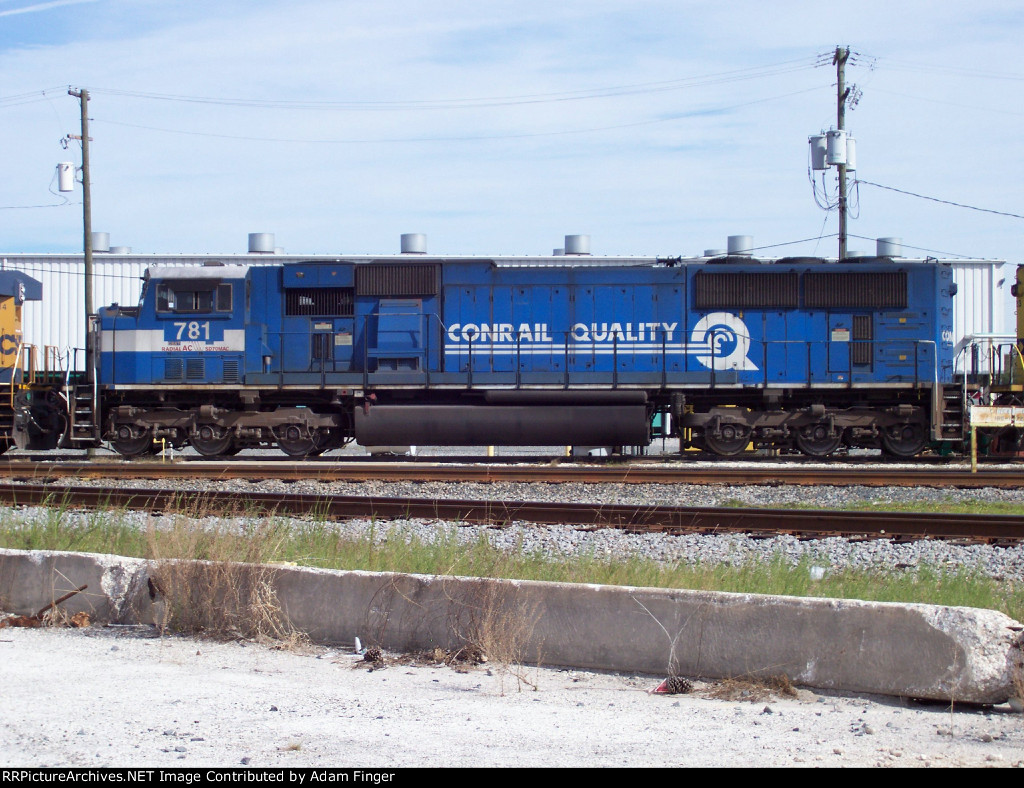 CSX 781 Ex Conrail 4136